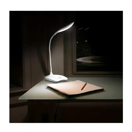 LED dotyková lampička 3,5-5 W