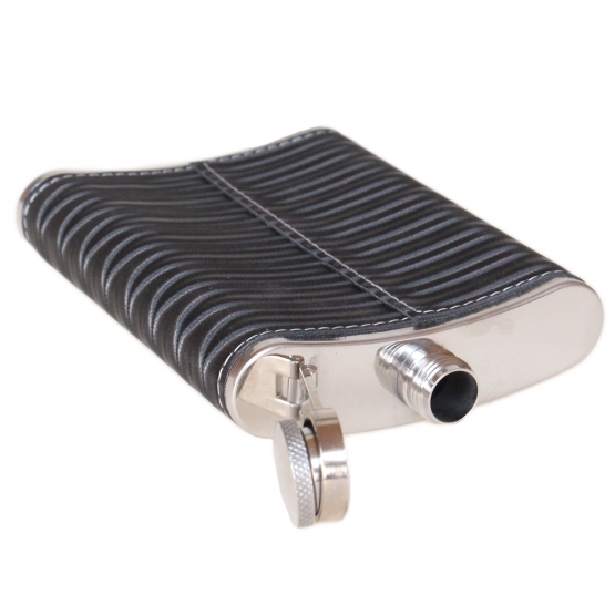 Nerezová placatka s PVC kůží černá