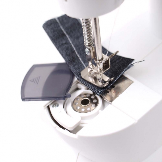Šicí stroj mini
