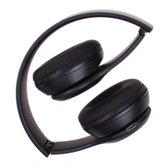 Bezdrátová sluchátka P47 černá