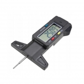 Měřič hloubky dezénu pneumatik