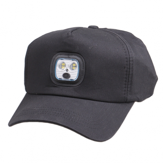 Kšiltovka s integrovaným LED světlem
