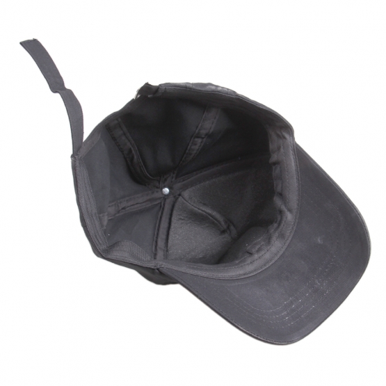 Kšiltovka s integrovaným LED světlem