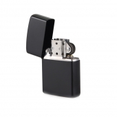 Benzínový zapalovač černý