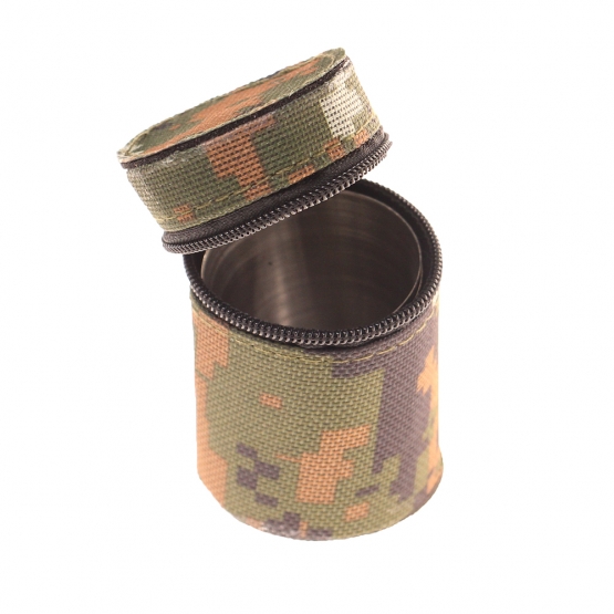 Sada mini cestovních nerezových panáků tmavý maskáč