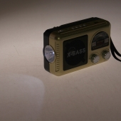 Solární 3pásmové rádio FERVENT zlaté