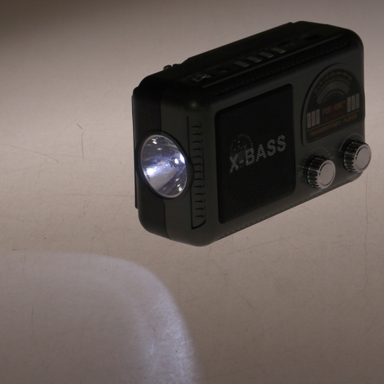 Solární 3pásmové rádio FERVENT šedé