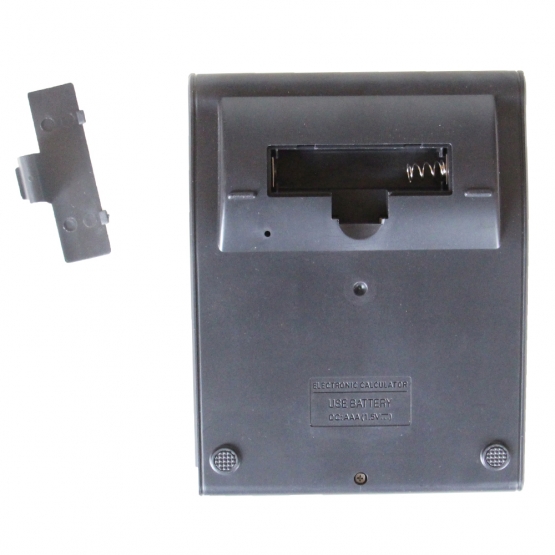 Elektronická kalkulačka 822A