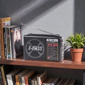Solární 3pásmové rádio IS-810PRO černé