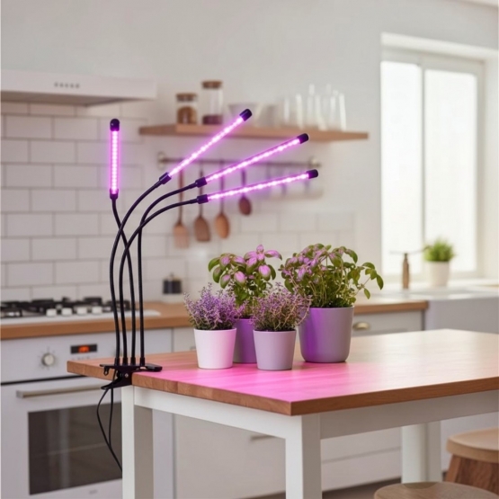 Čtyřramenná LED pěstební lampa pro pokojové rostliny